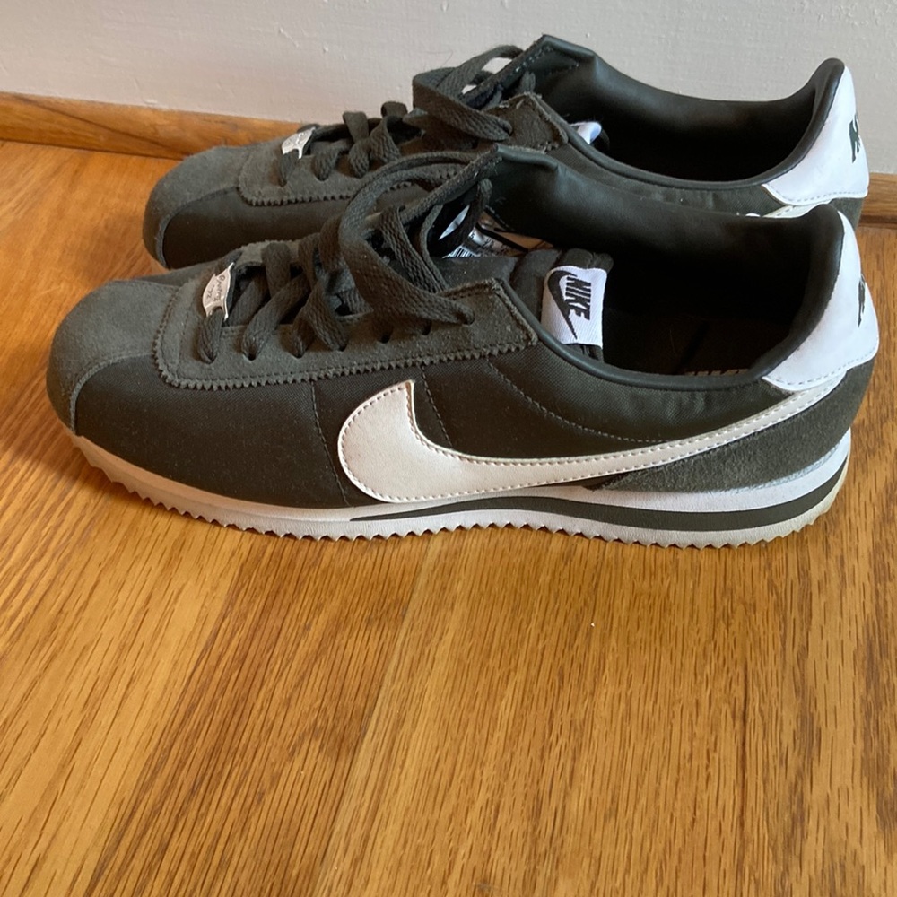 Dark Green men’s Nike Cortez